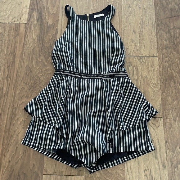 Balance open back shorts romper. Size S. - Picture 1 of 2